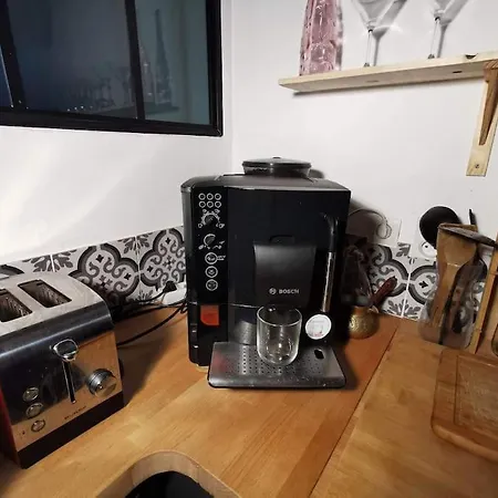 Charmant T2 Avec Jardin Commun Apartment
